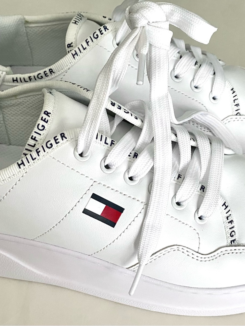 Tommy Hilfiger Ladies White Low-Top Sneakers